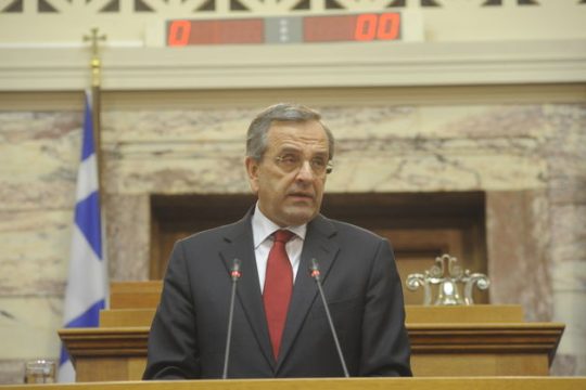 Ν.Δ.: βλέπουν διπλή σύγκρουση
