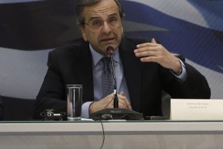 Ν.Δ.: Εμείς βγαίναμε και αυτοί μας βάζουν… με φόρα