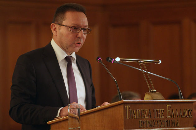 Διπλό μήνυμα Στουρνάρα