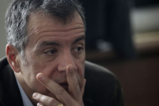 Να μείνει επίτροπος ο Αβραμόπουλος