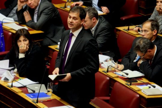 Χ. Θεοχάρης: Η κυβέρνηση πρέπει να… τρέξει