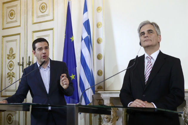 «Όσοι επενδύουν στην αποτυχία παίζουν με τη φωτιά»