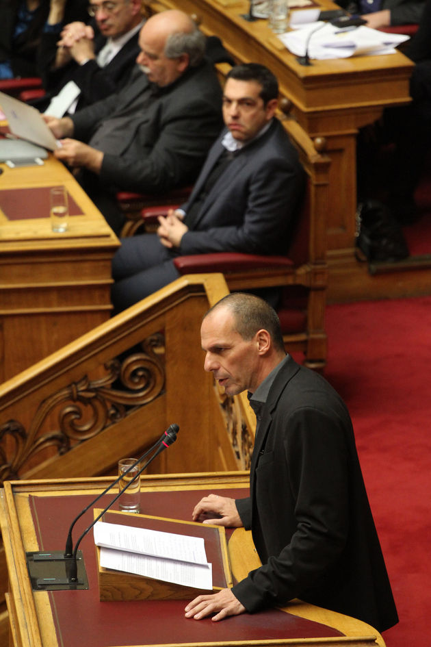Με τον λαό στο πλάι του