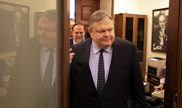 «Στηρίζουν» μεν, ανησυχούν δε