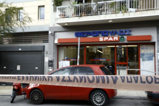 Αστυνομική επιχείρηση για τη σύλληψη επίδοξων ληστών στα Πετράλωνα