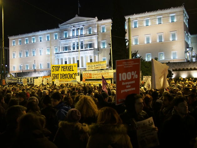 Η κοινωνία σάς στηρίζει