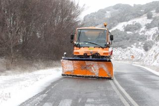Στην «κατάψυξη» η χώρα