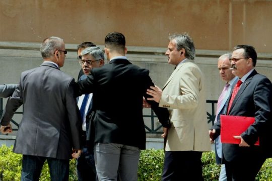 Με… απαρτία στο νέο ξεκίνημα