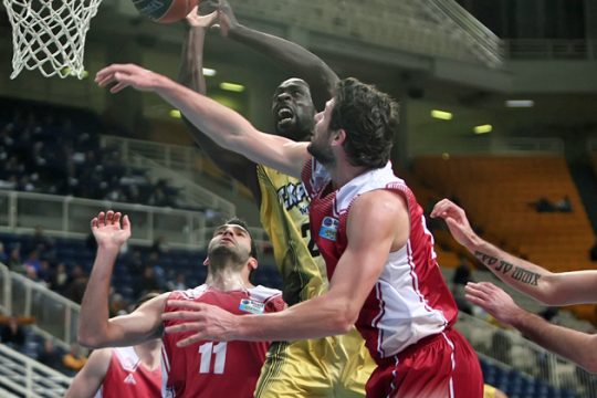 Νέο σόου της ΑΕΚ και Μενσά – Μπονσού