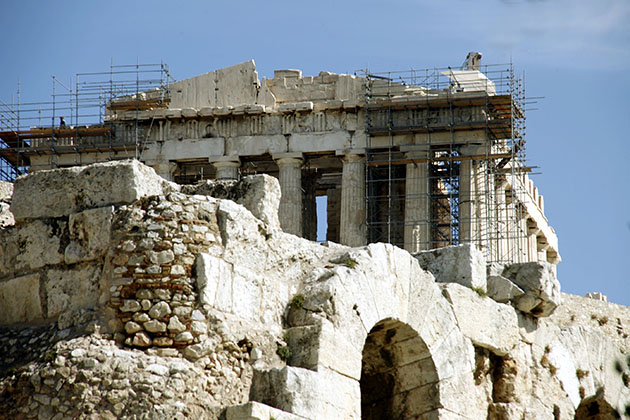 Οι εύθραυστες αλήθειες*