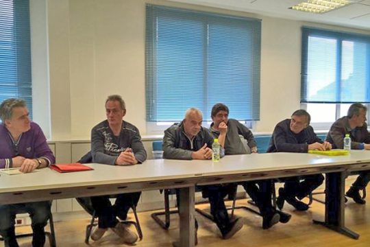 «Θέλουμε δουλειά, όχι φιλανθρωπίες»