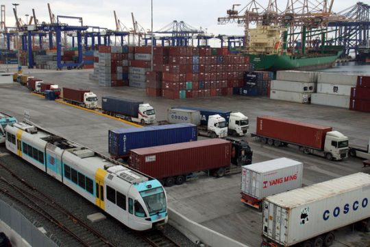 Σιγή για την Cosco