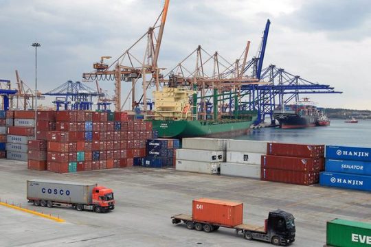 Ανατροπή στη σύμβαση της Cosco