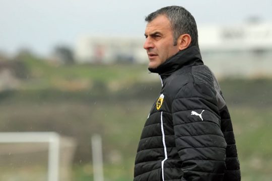 «Παίζεται» μια θέση