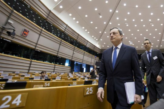 Συγκρατημένη αισιοδοξία για την Ελλάδα από τον Μάριο Ντράγκι