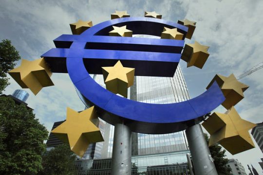 EFSF: Ουδεμία ανάμειξη με τα 555 εκατ. ευρώ του ΤΧΣ