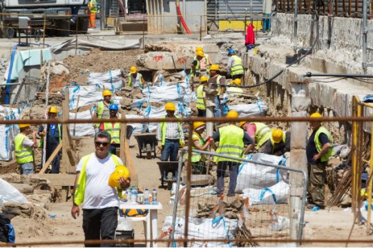 Ποιος θυμάται την περηφάνια της εργατικής τάξης;