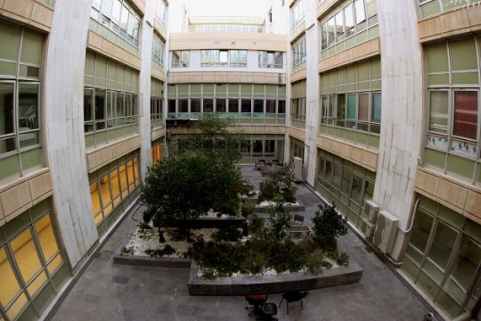 Οι περιφερειακοί, τα κτίρια και οι απαντήσεις της ΝΕΡΙΤ