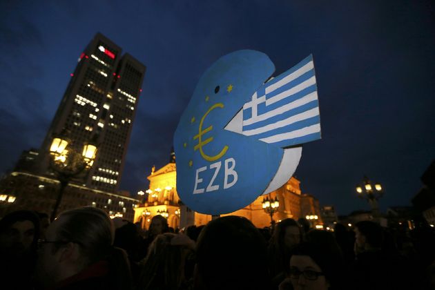 Το ευρώ, τα ιερά και όσια