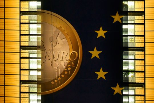 Άλυτη η κρίση του ευρώ για τον οικονομολόγο Μαξ Ότε