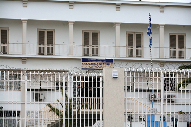 Αναζητείται εναλλακτική για τη δίκη της Χρυσής Αυγής