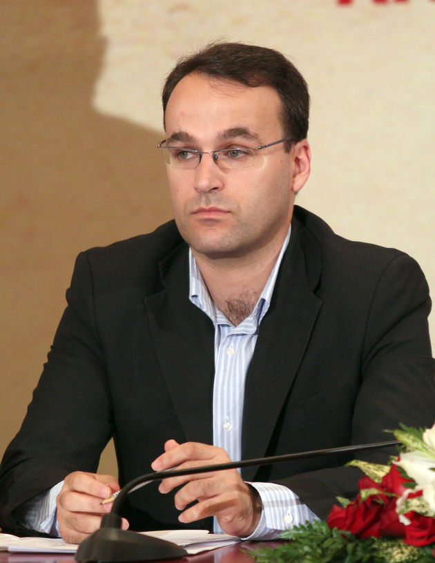 «Η φτωχή οικογένεια θα πληρώνει για την ακόμα φτωχότερη»