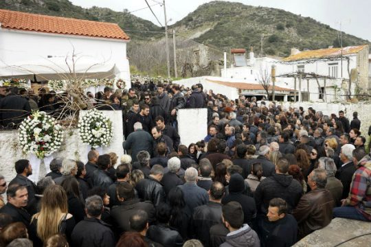 Το τελευταίο «αντίο» στον Βαγγέλη Γιακουμάκη