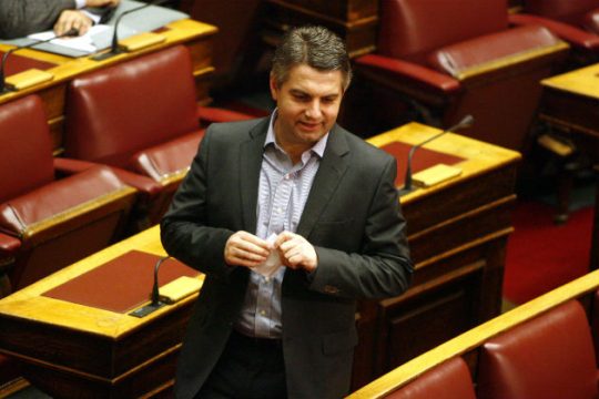 Επαναπατρισμό κεφαλαίων των βουλευτών ζητά ο Κωνσταντινόπουλος