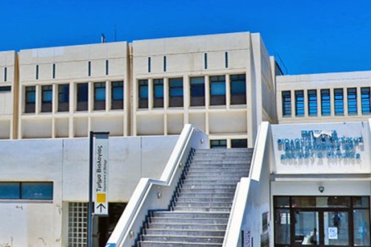 «Θυσία στον βωμό του χρέους» και η σίτιση των φοιτητών