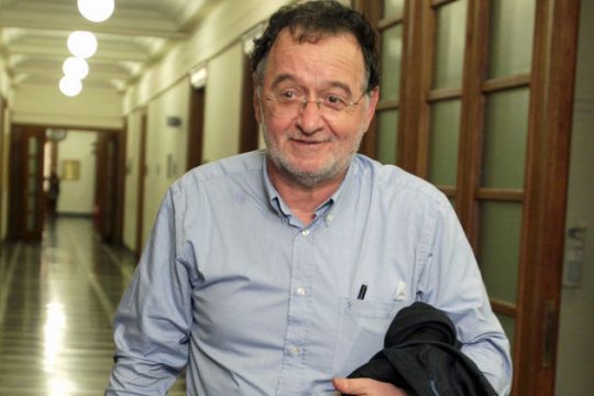 Και μανιφέστο και… λεφτά