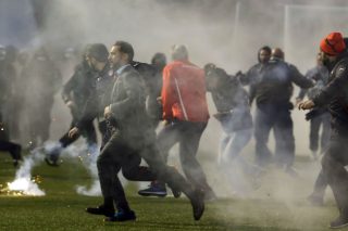 Κοροϊδευόμαστε