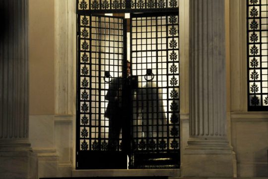 Νέος πονοκέφαλος στο μέγαρο Μαξίμου