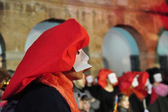 Για τον αριστερό καθωσπρεπισμό