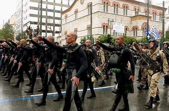 Τα ΟΥΚ τραγουδούσαν Πάολα