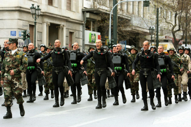 Όταν ο Π. Καμμένος υπερασπιζόταν τα ΟΥΚ