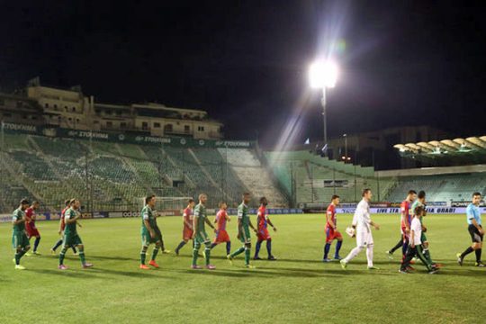 Παραμένει Παναθηναϊκός και στα κεκλεισμένων