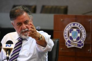 Οταν βιάζονται να υλοποιήσουν μια πολιτική οι εχθροί της