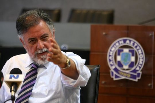 Οταν βιάζονται να υλοποιήσουν μια πολιτική οι εχθροί της