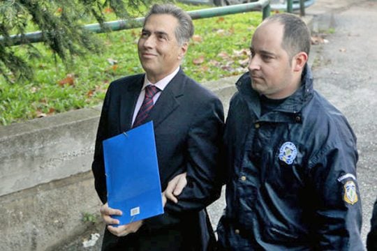 Ακόμα πληρώνουν τα σπασμένα του Παπαγεωργόπουλου