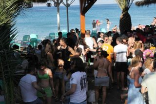 Νοικοκυρές σε ρόλο… εφοριακού κατασκόπου