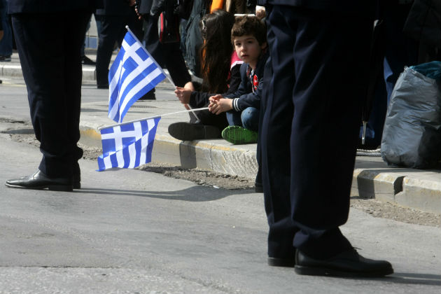Έντονη η παρουσία του κόσμου στη μαθητική παρέλαση