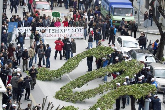 Ο Σαμαράς και η κάθοδος των μυρίων από τις Σκουριές