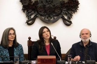 Προσωπική απόφαση της προέδρου