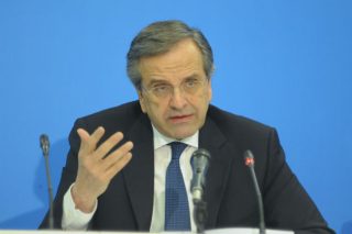 Αντιπολίτευση τραβηγμένη απ’ τα μαλλιά