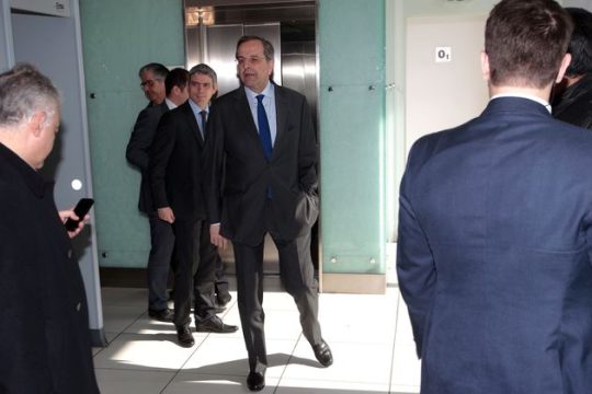 Χωρίς αντιπαραθέσεις η «σκιώδης κυβέρνηση»