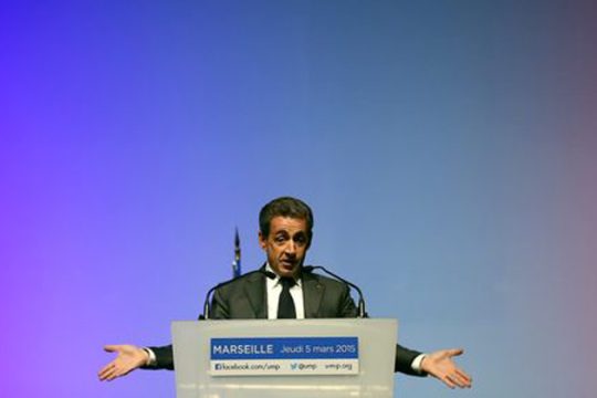 Αστυνομική έρευνα για το «δεξί χέρι» του Σαρκοζί