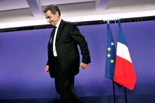 Σάρωσε ο Σαρκοζί, πανωλεθρία για τους Σοσιαλιστές
