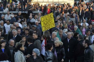 Μαζικό συλλαλητήριο κατά της λιτότητας στην Κύπρο