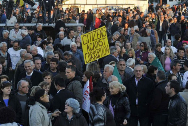 Μαζικό συλλαλητήριο κατά της λιτότητας στην Κύπρο