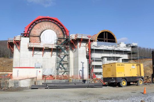 «Καρφιά» από του Δήμο Αριστοτέλη